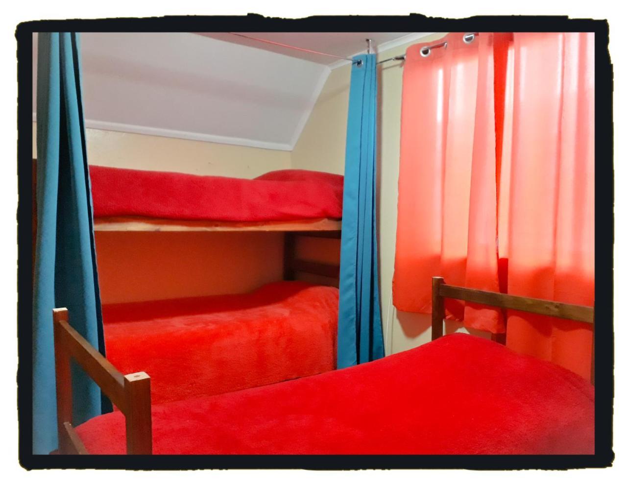 La Llar Hostel 潘吉普伊 外观 照片